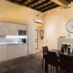 아파트 Nsm 71viadelcorso Luxury Con Terrazzo *