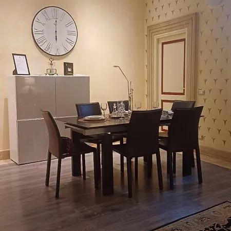 Nsm 71viadelcorso Con Terrazzo Apartment Rome
